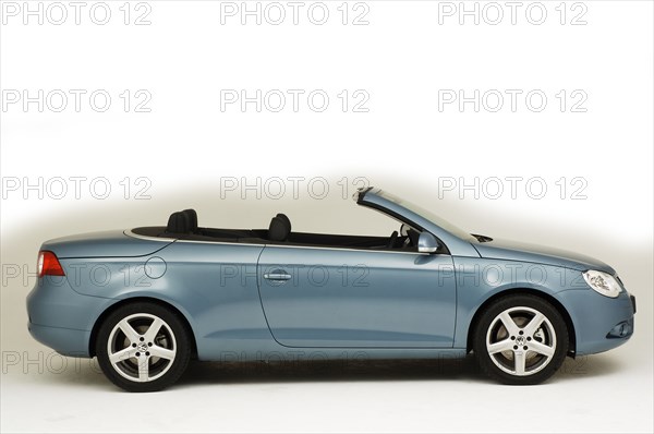 2006 VW EOS Artist: Unknown.