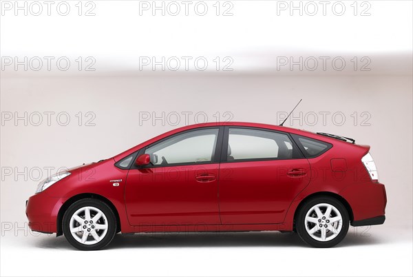 2006 Toyota Prius Hybrid Artist: Unknown.