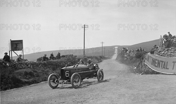 AJ Hancock's Vauxhall competing in the RAC Isle of Man TT race, 10 June 1914. Artist: Bill Brunell.