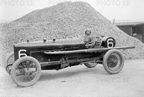 AJ Hancock's 3308 cc Vauxhall at the RAC Isle of Man TT race, 10 June 1914. Artist: Bill Brunell.