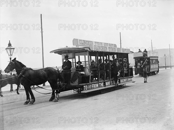 Horse bus at the RAC TT race, Isle of Man, 10 June 1914. Artist: Bill Brunell.