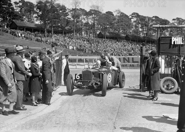 Invicta 4467 cc car at Brooklands. Artist: Bill Brunell.