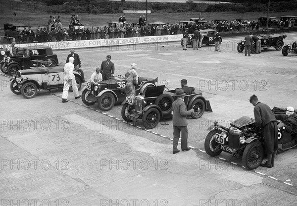 Cars on the starting grid at the JCC Members Day, Brooklands, 4 July 1931 Artist: Bill Brunell.