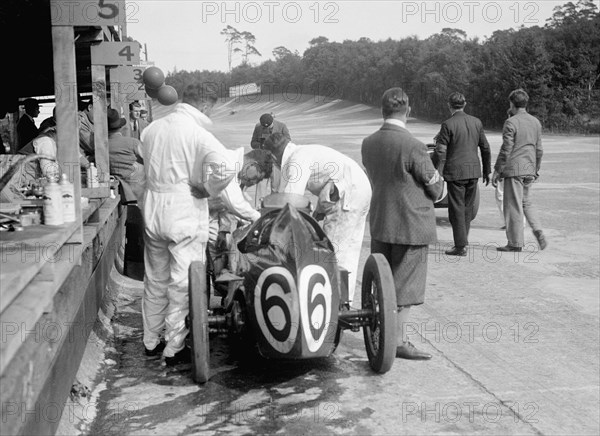 Austin 747 cc car of Charles Goodacre retired from the BRDC 500 Miles Race, Brooklands, 1931. Artist: Bill Brunell.