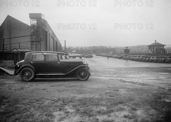 Cars at the Riley Motor Club Rally, Croydon Aerodrome, 25 April 1931. Artist: Bill Brunell.