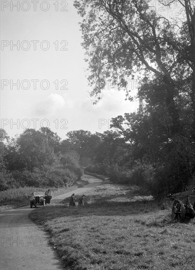 Car taking part in the Bugatti Owners Club car treasure hunt, 25 October 1931. Artist: Bill Brunell.