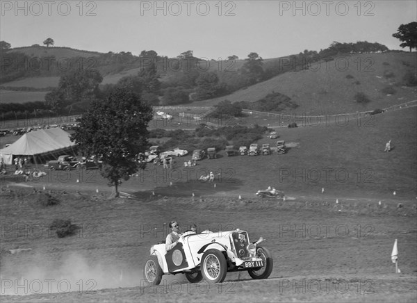 Candidi Provocatores team Singer Le Mans at the Singer CC Rushmere Hill Climb, Shropshire 1935. Artist: Bill Brunell.