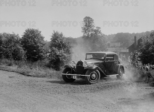 Bugatti Type 49 coupe, Bugatti Owners Club Hill Climb, Chalfont St Peter, Buckinghamshire, 1935. Artist: Bill Brunell.