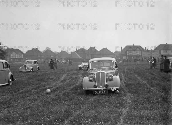 Standard Twelve at the Standard Car Owners Club Gymkhana, 8 May 1938. Artist: Bill Brunell.