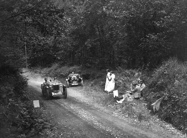 MG PA of JM Toulmin and Frazer-Nash TT replica, 1930s. Artist: Bill Brunell.