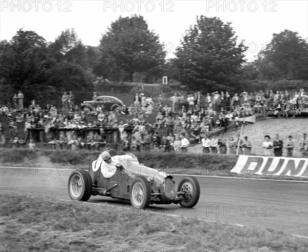 Bert Hadley's Austin on the way to winning the Imperial Trophy, Crystal Palace, 1939. Artist: Bill Brunell.