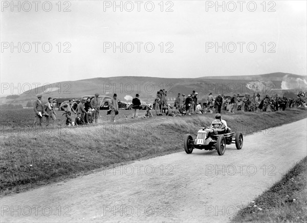 MG R type of GH Symonds competing at the Lewes Speed Trials, Sussex, 1938. Artist: Bill Brunell.