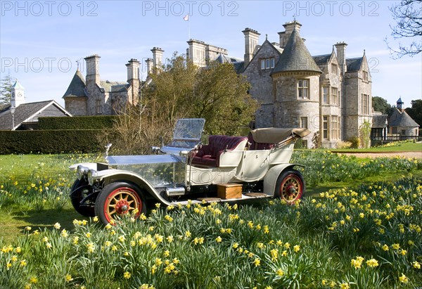 1909 Rolls Royce in front of Palace House, Beaulieu Artist: Unknown.