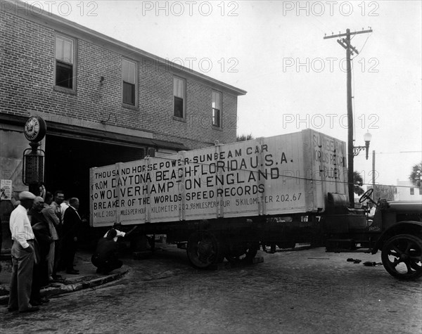 Sunbeam 1000hp World Land speed record attempt at Daytona 1927 Artist: Unknown.