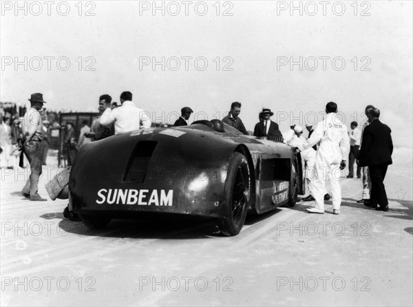 Sunbeam 1000hp World Land speed record attempt at Daytona 1927 Artist: Unknown.