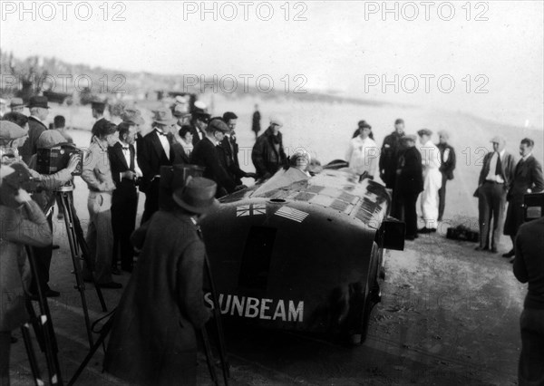 Sunbeam 1000hp World Land speed record attempt at Daytona 1927 Artist: Unknown.