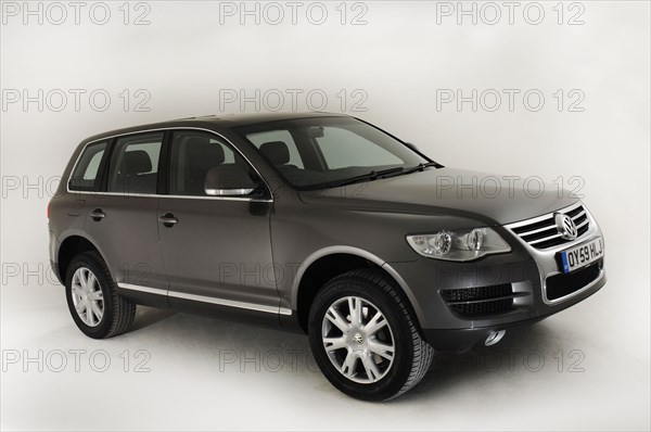 2009 Volkswagen Touareg V6 Tdi Artist: Unknown.