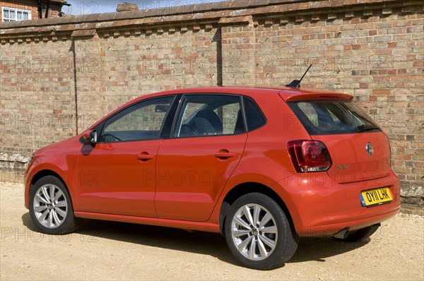 2011 Volkswagen Polo SEL 1.2 Tsi Artist: Unknown.