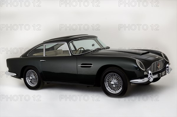 1963 Aston Martin DB4 GT Artist: Unknown.