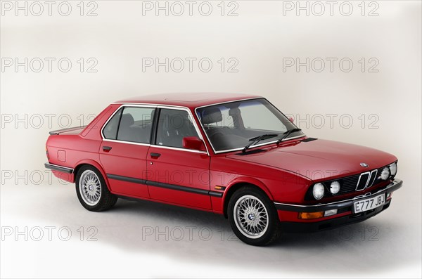 1987 BMW M5 Artist: Unknown.