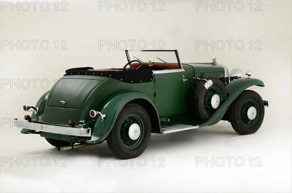 1933 Stutz DV 32 Artist: Unknown.
