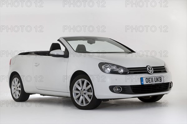 2011 VW Golf Tdi Cabriolet Artist: Unknown.