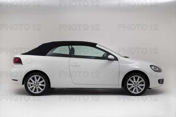 2011 VW Golf Tdi Cabriolet Artist: Unknown.