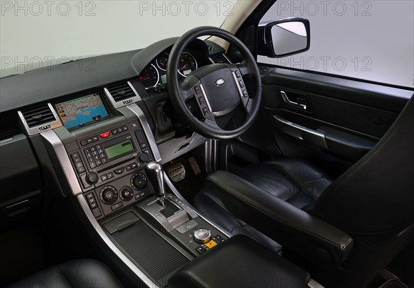 2007 Range Rover Sport Artist: Unknown.