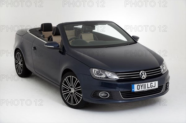 2011 Volkswagen EOS 2.0 Tdi Artist: Unknown.