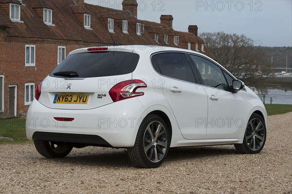 2014 Peugeot 208 Hdi Artist: Unknown.
