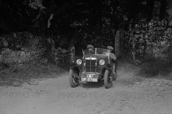 MG M type of EA Tebbs competing in the Brighton and Hove Motor Club Brighton-Beer Trial, 1930. Artist: Bill Brunell.