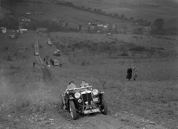 MG PA competing in the London Motor Club Coventry Cup Trial, Knatts Hill, Kent, 1938. Artist: Bill Brunell.