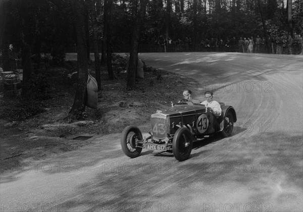 Frazer-Nash TT replica racing at Donington Park, Leicestershire, 1935. Artist: Bill Brunell.