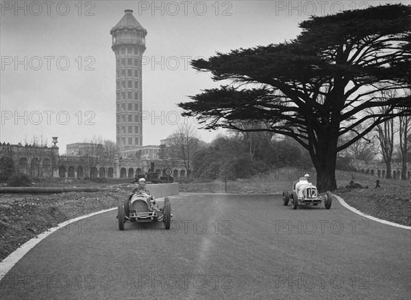 Riley of AD Whitworth and ERA of Arthur Dobson racing at Crystal Palace, London, 1939. Artist: Bill Brunell.