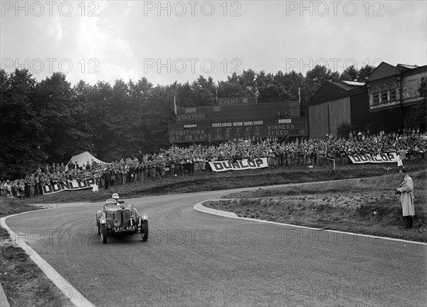 Singer Le Mans of Arthur W Jones racing at Crystal Palace, London, 1939. Artist: Bill Brunell.