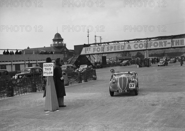 AC Westwood's Fiat Smith Special competing in the JCC Rally, Brooklands, Surrey, 1939. Artist: Bill Brunell.