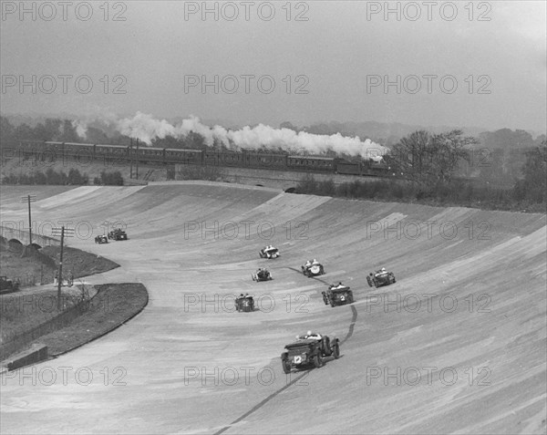 JCC Double Twelve Race, Brooklands, Surrey, 1929. Artist: Bill Brunell.