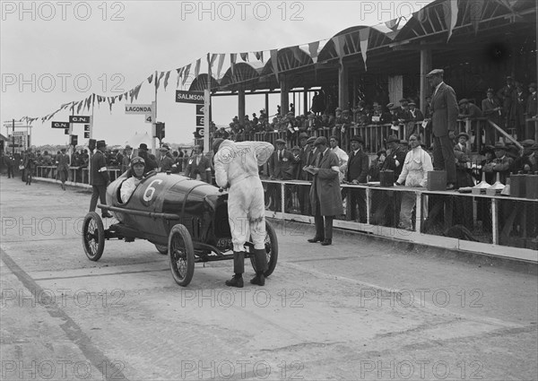 Salmson of M Devaux at the JCC 200 Mile Race, Brooklands, Surrey, 1921. Artist: Bill Brunell.