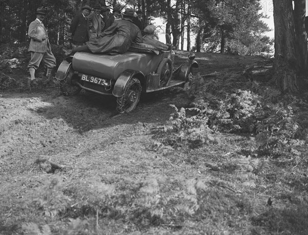 GWK fitted with tyre chains at a demonstration event, Frensham Common, Surrey, 1922. Artist: Bill Brunell.