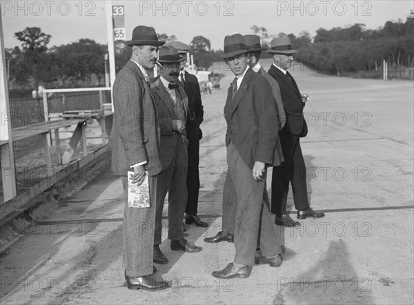 British racing driver Kenelm Lee Guinness at the JCC 200 Mile Race, Brooklands, Surrey, 1921. Artist: Bill Brunell.