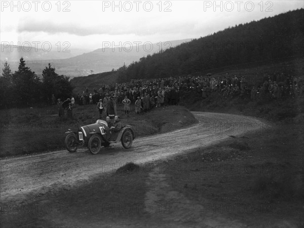 Bugatti Brescia of Raymond Mays, winner of the 1500cc class, Caerphilly Hillclimb, Wales, 1922. Artist: Bill Brunell.