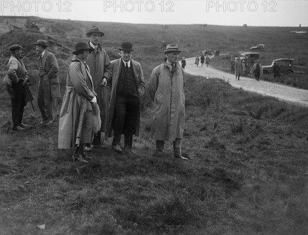 Sir William Graham and Alderman GF Fosdyke at the Caerphilly Hillclimb, Wales, 1922. Artist: Bill Brunell.