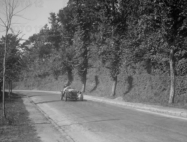 Alfa Romeo of Boris Ivanowski, Boulogne Motor Week, France, 1928. Artist: Bill Brunell.