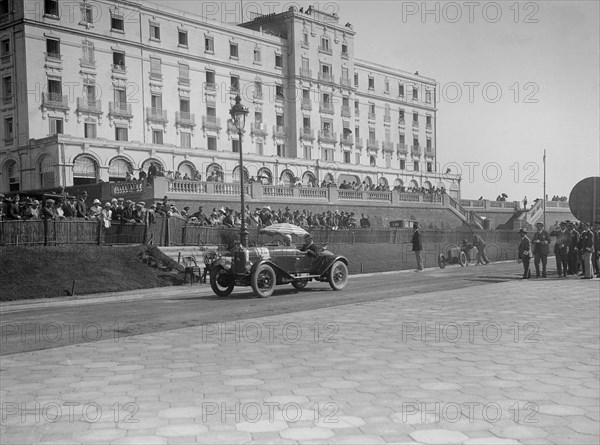 Alvis of Ruth Urquhart Dykes at the Boulogne Motor Week, France, 1928. Artist: Bill Brunell.