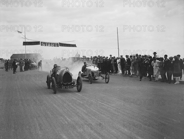Bugatti of Leon Cushman racing at the Southsea Speed Carnival, Hampshire. 1922. Artist: Bill Brunell.