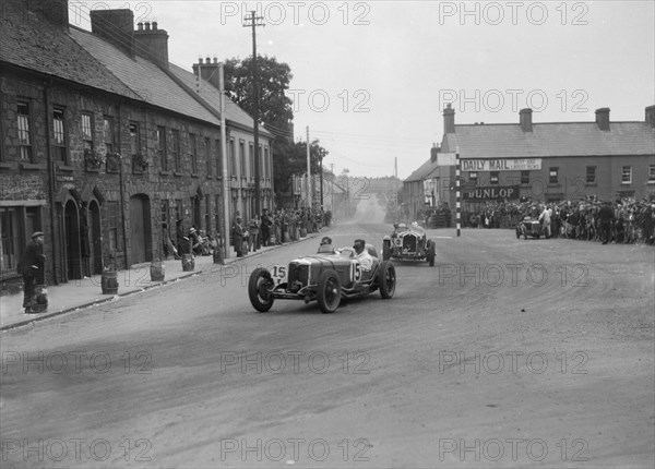 Edgar Maclure's Riley leading Tim Birkin's Alfa Romeo, RAC TT Race, Ards Circuit, Belfast, 1932. Artist: Bill Brunell.