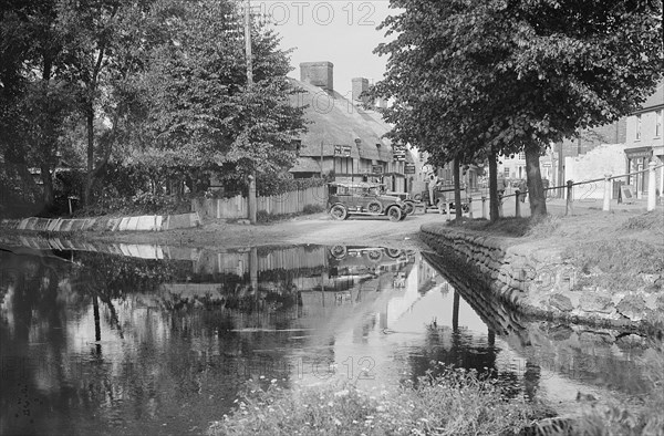 Morris tourer outside the Old Cottage tea rooms, Ringwood, Hampshire, c1920s-c1930s. Artist: Bill Brunell.