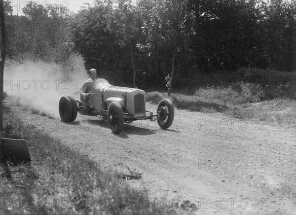 Frazer-Nash of RGJ Nash competing in the BOC Hill Climb, Chalfont St Peter, Buckinghamshire, 1932. Artist: Bill Brunell.