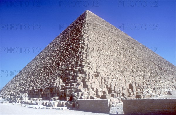 Pyramid of Khufu (Cheops), Giza, Egyptian, 4th Dynasty, 26th century BC. Artist: Unknown