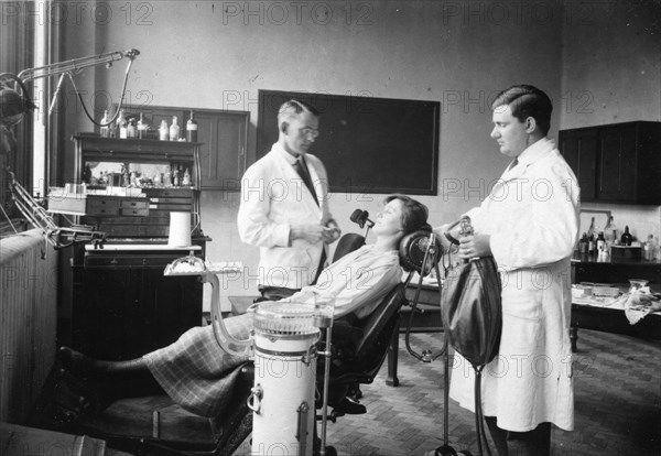 The Rowntree staff dentist at work, Rowntree Factory, York, Yorkshire,1920. Artist: Unknown